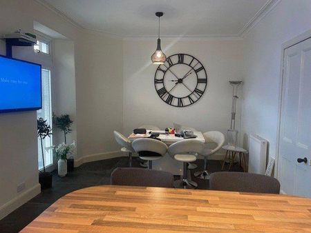 3 bedroom terraced house to rent - Photo 5