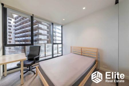 Fully Furnished 2 Bedroom, 2 Bathroom Apartment with 1 Secure Car Space - Photo 5