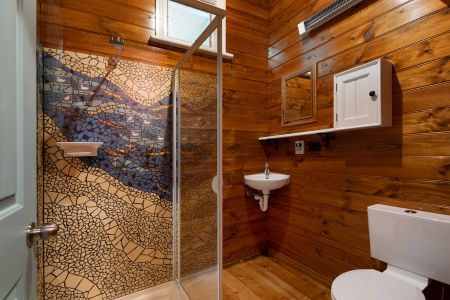 Small in Size, Big on Character - Photo 2