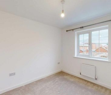 3 bedroom end of terrace house to rent - Photo 4