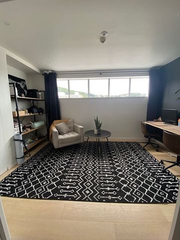 Large 4-bedroom apartment with amazing views! - Photo 4