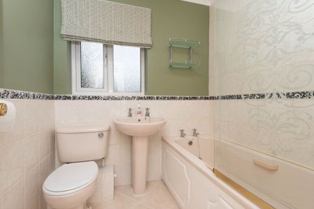 2 bedroom House to rent - Photo 5