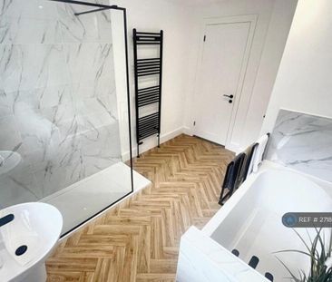 3 bedroom terraced house to rent - Photo 6