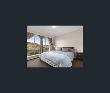 IMMACULATE FOUR BEDROOM HOME!!! - Photo 1