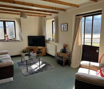 2 bedroom barn conversion to rent - Photo 3