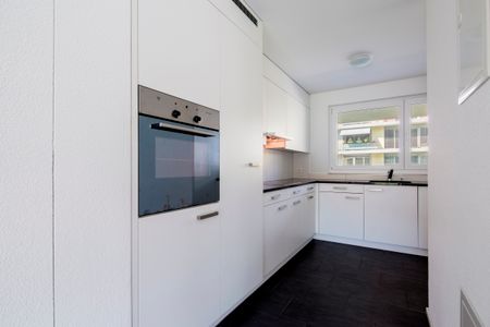 Lichtdurchflutete Wohnung mit moderner Ausstattung! - Foto 3