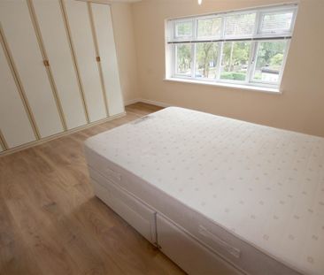 1 Bedroom Flat/Apartment To Let - Photo 4