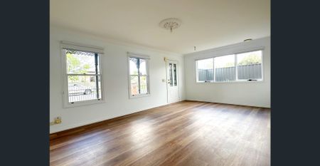 Contemporary Townhouse Living in Ascot Vale - Photo 3