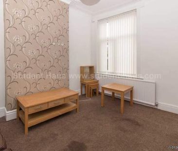 4 bedroom property to rent in Salford - Photo 5