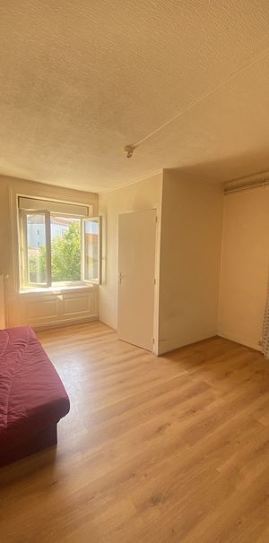 : Appartement 28 m² à La Talaudière - Photo 1