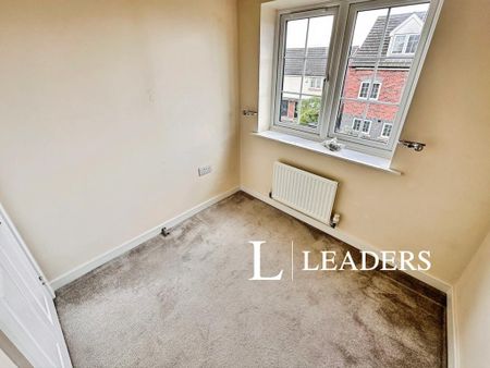 3 bedroom semi-detached house to rent - Photo 5