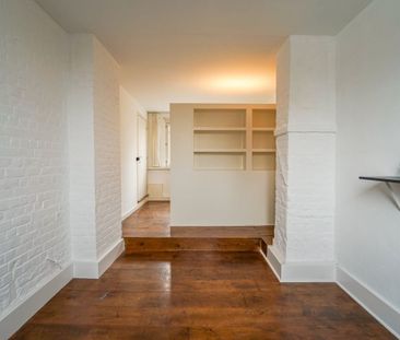 Appartement te huur in Gent voor € 810 met 1 slaapkamer - Photo 2