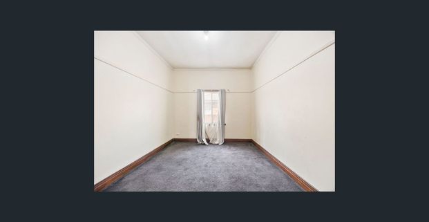 Embrace the Charm of Sought-After Ballarat North Living - Photo 1