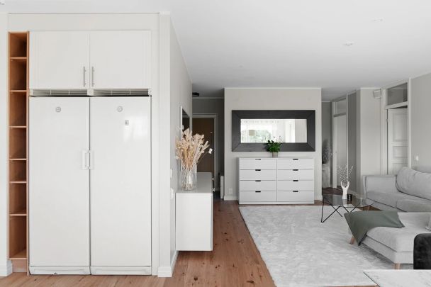 Gulddragargränd, Vällingby - Photo 1