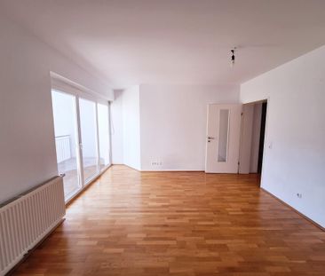 Ideale 2- Zimmer Wohnung mit großem Balkon - Bismarckstraße 16 - Top 4 - Photo 6