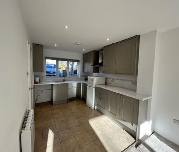 3 bedroom property to rent - Photo 2