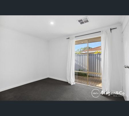 5A St Vincent Place, Ocean Reef, WA 6027 - Photo 2
