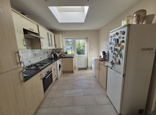Ballogie Avenue, LONDON, NW10 - Photo 1