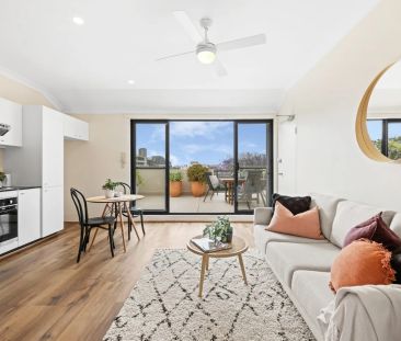 Top Floor Living with Dual Views - Photo 2