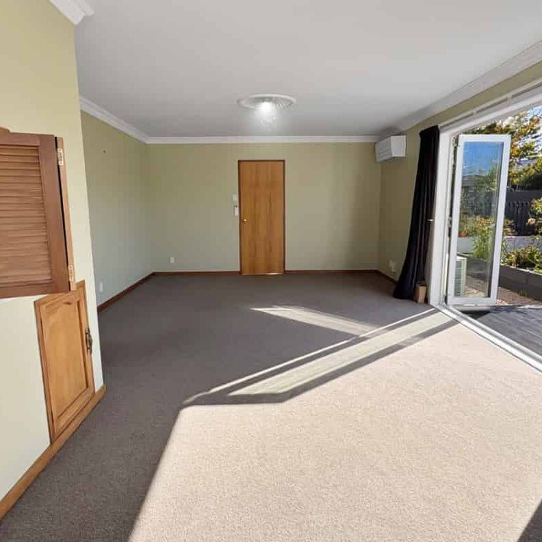 DURIE HILL - 4 BEDROOMS - Photo 1