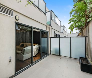 G04/15 Small Street, Hampton VIC 3188 - Apartment For Rent | Domain - Photo 1