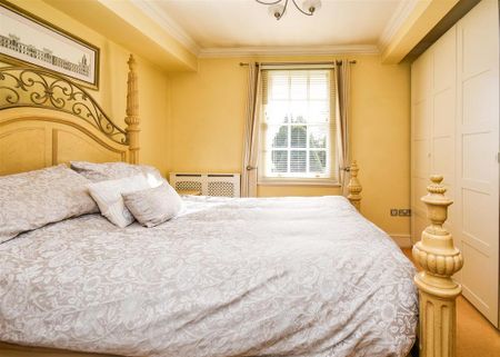 3 bedroom apartment to rent - Photo 5