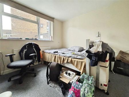 3 bedroom maisonette to rent - Photo 4