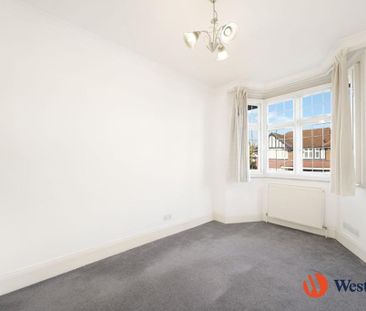 5 bedroom detached house to rent - Photo 3