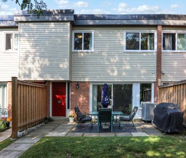 For Lease - 195 Milestone Crescent Unit# 65, Aurora, Ontario - Photo 2