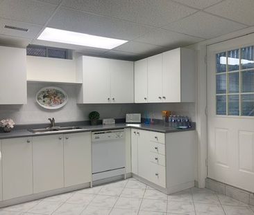 For Lease - 5 Hacienda Drive, Richmond Hill, Ontario - Photo 2