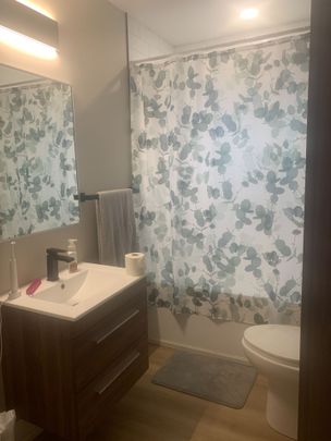 For Lease - 219 Stinson Street Unit# Unit 1/Main Floor, Hamilton, Ontario - Photo 1