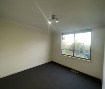 Charming 3‑Bedroom Home in Newborough - Photo 1