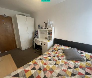 5 bedroom terraced house to rent - Photo 3