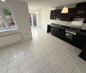 3 bedroom townhouse to rent - Photo 1