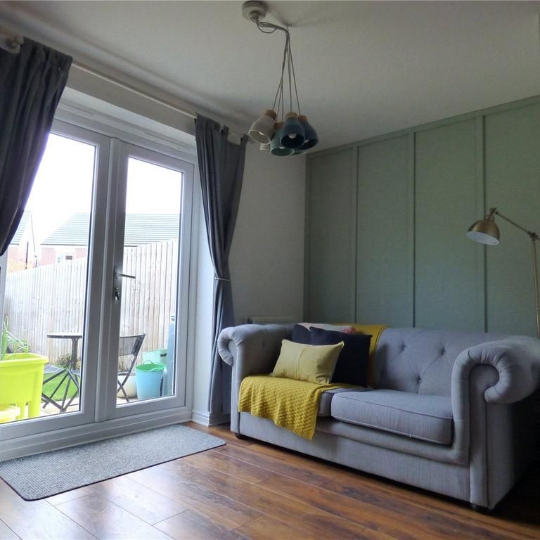 3 bedroom terraced house to rent - Photo 1