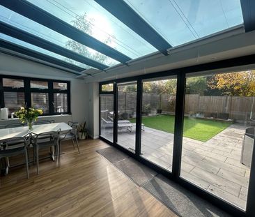 Gatley Drive, Guildford, Surrey, GU4 - Photo 3