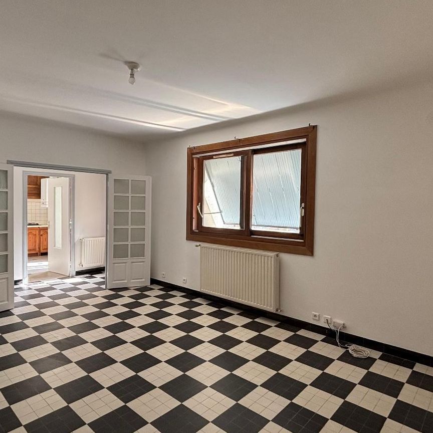 Location Appartement 3 pièces 73m² PRIVAS 07000 - Photo 1
