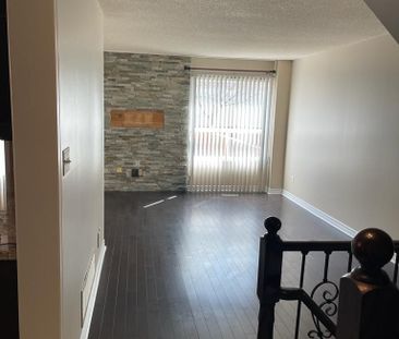 For Lease - 3586 Indigo Crescent, Mississauga, Ontario - Photo 5