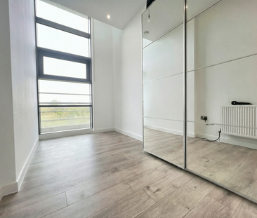 2 bedroom penthouse to rent - Photo 1
