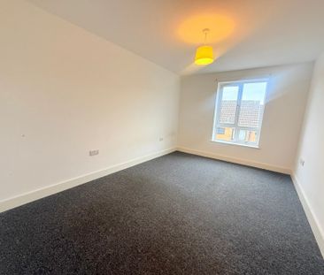 Newton Road, Yeovil, Somerset - Photo 3