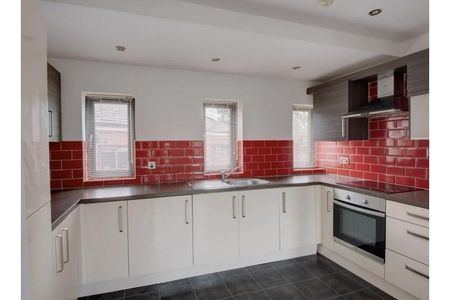 2 bedroom apartment to rent - Photo 4