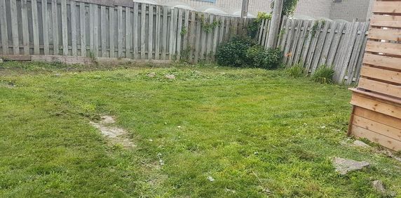 Maison unifamiliale de 3 chambres à louer à Brossard - Photo 2