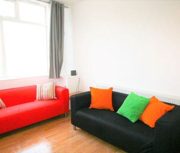 7 Bed Terraced House, Moseley Road, M14 - Photo 1