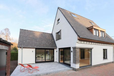 Vrijstaande villa in hartje Sint-Martens-Latem - Photo 5