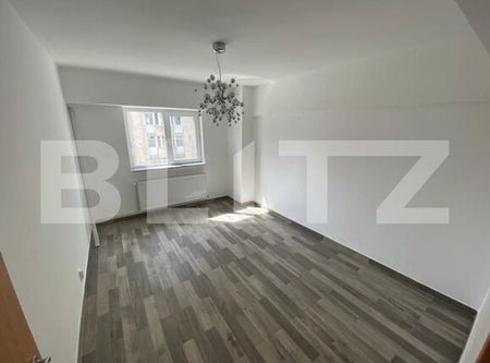 Apartament 3 camere, 76 mp, Calea Bucuresti - Fotografie 3