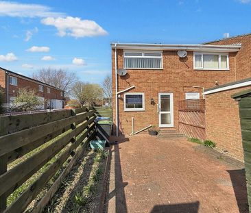2 bedroom end of terrace house to rent - Photo 1