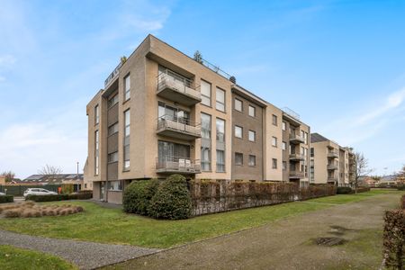 Zeer ruim hoekappartement met garage in een rustige wijk - Photo 3