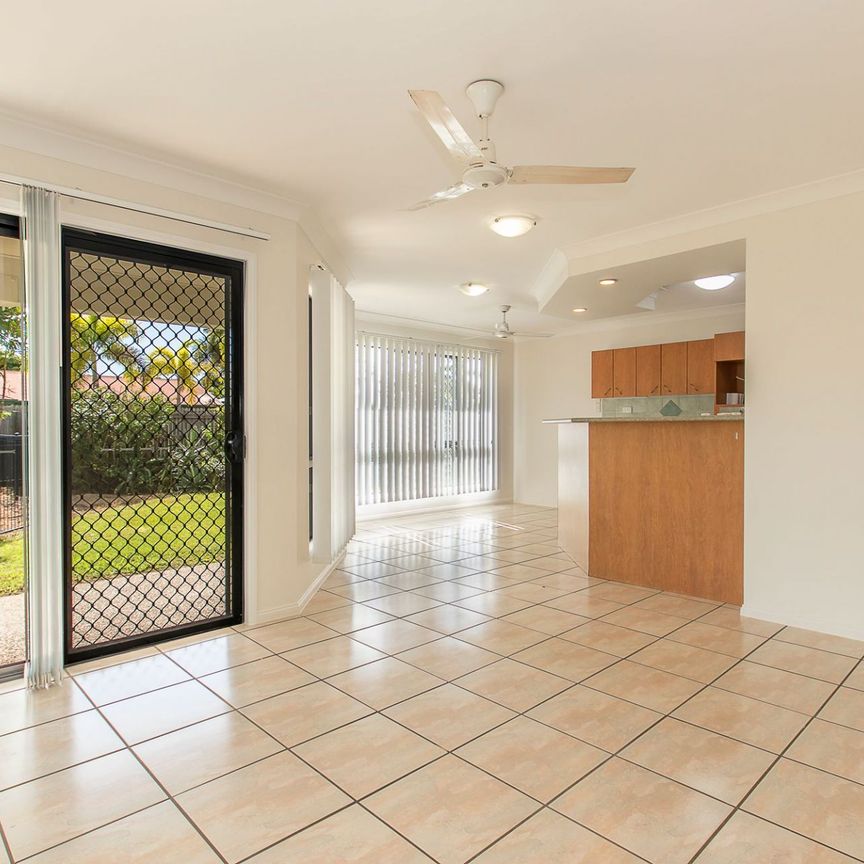 11 Rialto Close, Kirwan - Photo 1