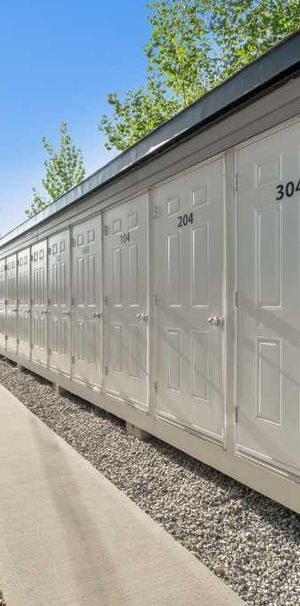 4 1/2 récent et rénové ! Prêt maintenant ! - Photo 1