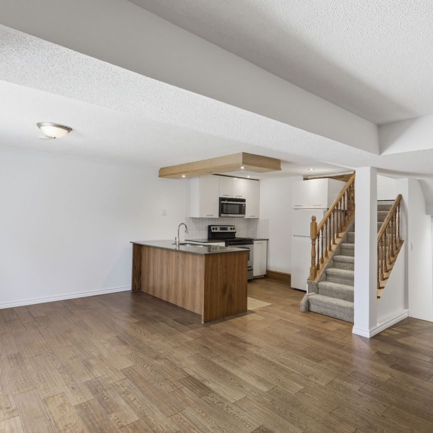 For Lease - 341 Rexford Drive, Hamilton, Ontario - Photo 1